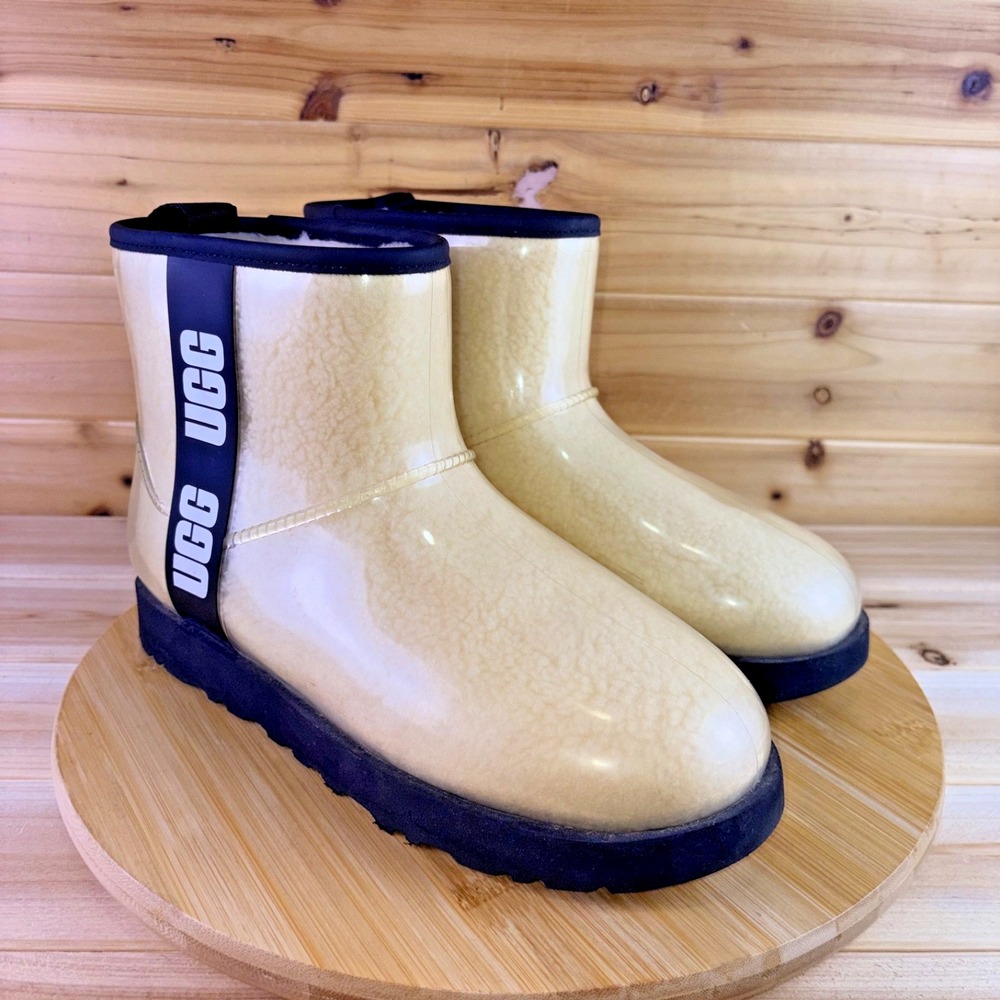 UGG Boots Womens 9 Classic Clear Waterproof Shearling Mini Boot